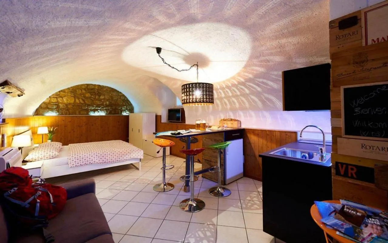 Mala Silex Apartments مالتشيزينيه